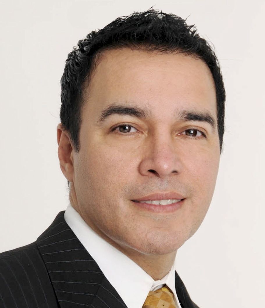 Azteca América this week named <b>Alberto Santini</b> Executive VP of Programming, <b>...</b> - ALBERTO-SANTINI-2